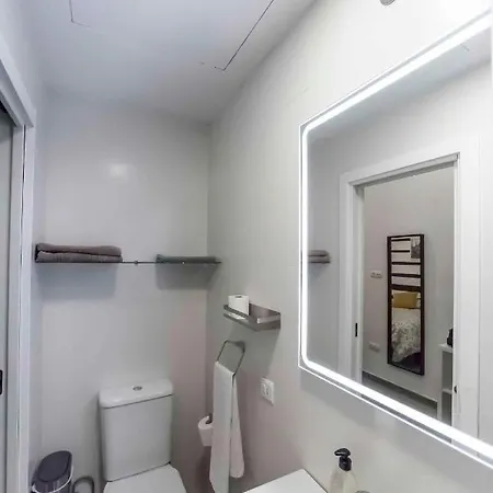 Mar - Beautiful With Two Bedrooms And Two Bathrooms * Seville